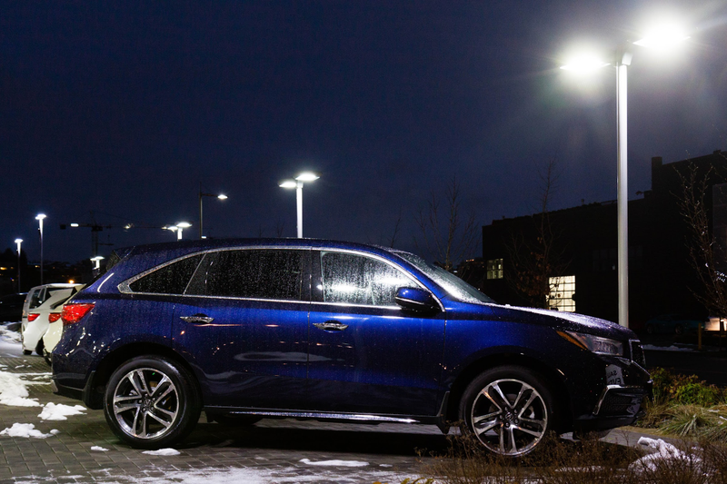 Illustration for article titled Pics from the Curbside: More Dealerships at Night in December 2016